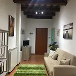 Via G Mameli 94 Апартаменты *