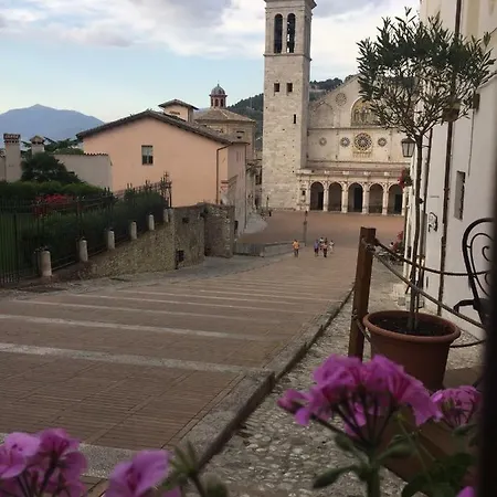 Via G Mameli 94 Apartment
