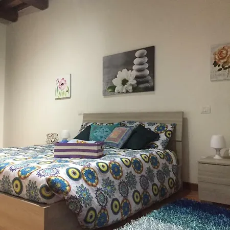 Apartment Via G Mameli 94