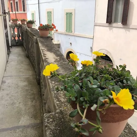 Via G Mameli 94 Apartment *