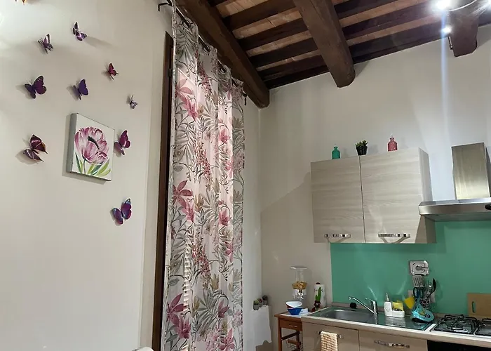 Via G Mameli 94 Apartment