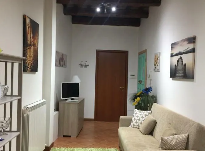 Via G Mameli 94 Apartment *