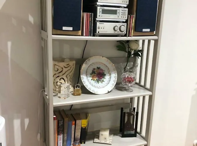 Via G Mameli 94 Apartment